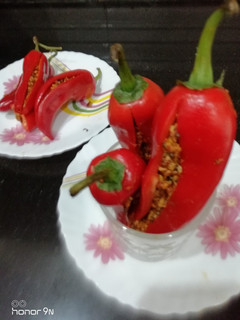 A picture of Stuffed Red Chilli Pickle.