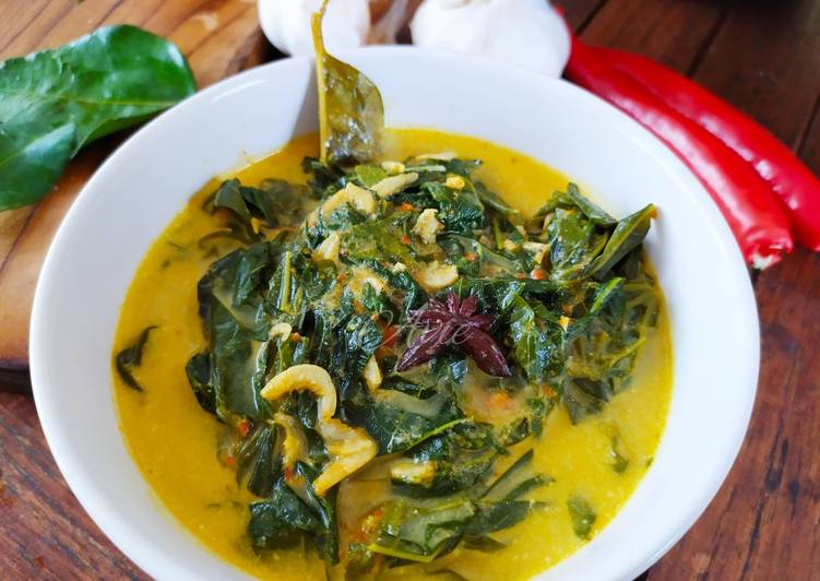 Gulai Daun Ubi