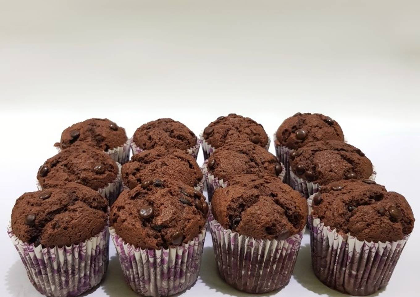Muffin Cokelat Lembab Tidak Crumbly