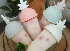Foto resep Strawberry yoghurt popsicle 🍓