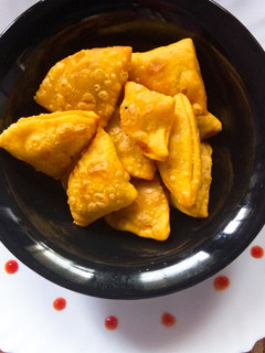 மினி சமோசா செய்முறை முக்கிய புகைப்படம்