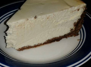 A picture of Ed's New York Style Cheesecake.