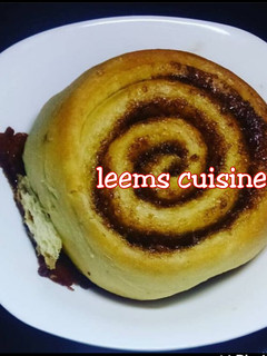 A picture of Cinnamon roll.