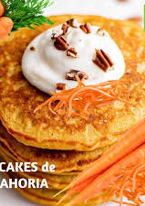 Una foto de Pancakes sabor carrot cake ꨄ︎