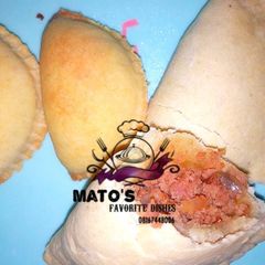 A picture of Mini meat pie.