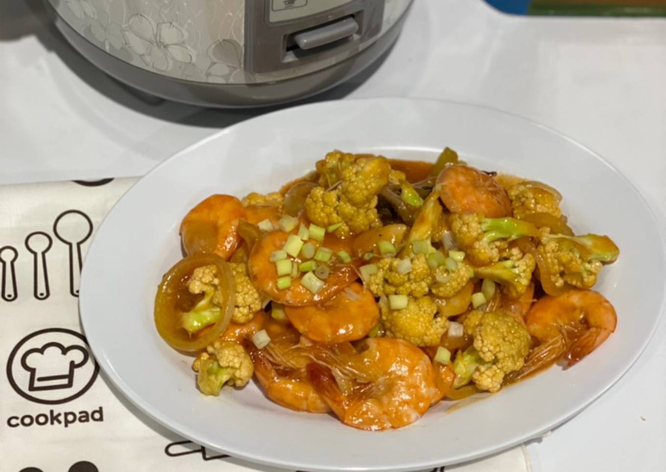 9. Cah Udang Bunga Kol Asam Manis Praktis