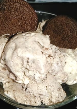 A picture of Oreo ice cream.