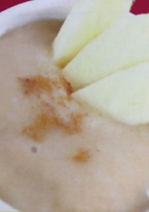 Una foto de Mazamorra de trigo con manzana