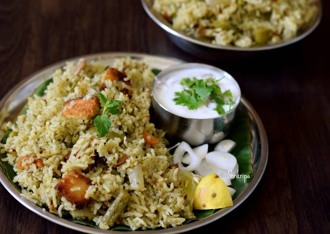 Vegetable Pulav (Bangalore Style): Recipe by Shrikripa - Cookpad