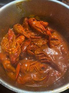 Una foto de Cangrejos de río en salsa de tomate picante 🤤