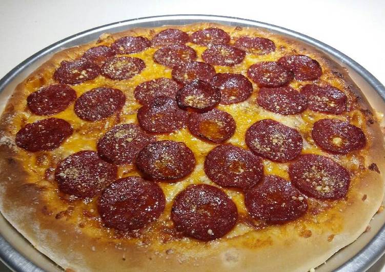 Simple Way to Prepare Super Quick Homemade Pepperoni pizza