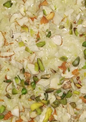 A picture of Lauki ka halwa.