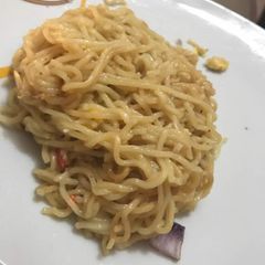 A picture of Noodles.