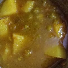 A picture of Aloo mattar veg.