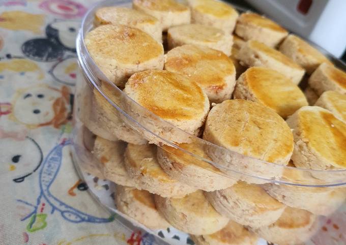 Kue Kacang Lembut dan Crunchy