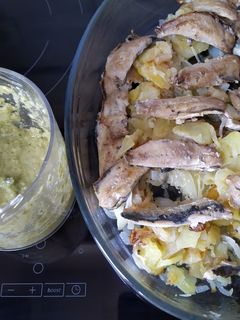 Una foto de Sardinas con patatas