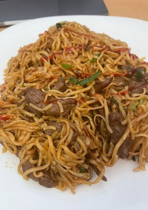 A picture of Thai Beef Noodles.