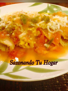 Una foto de Enchiladitas de huevo a mi estilo💖