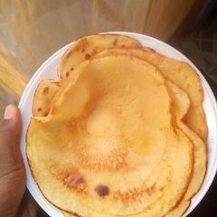 A picture of Sweet fluffy pancakes.