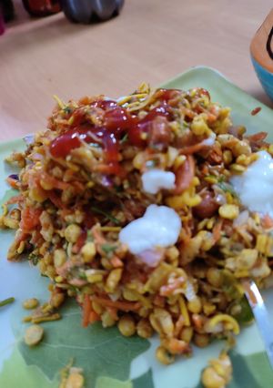 A picture of Evening snack bhelpuri all time favourite.