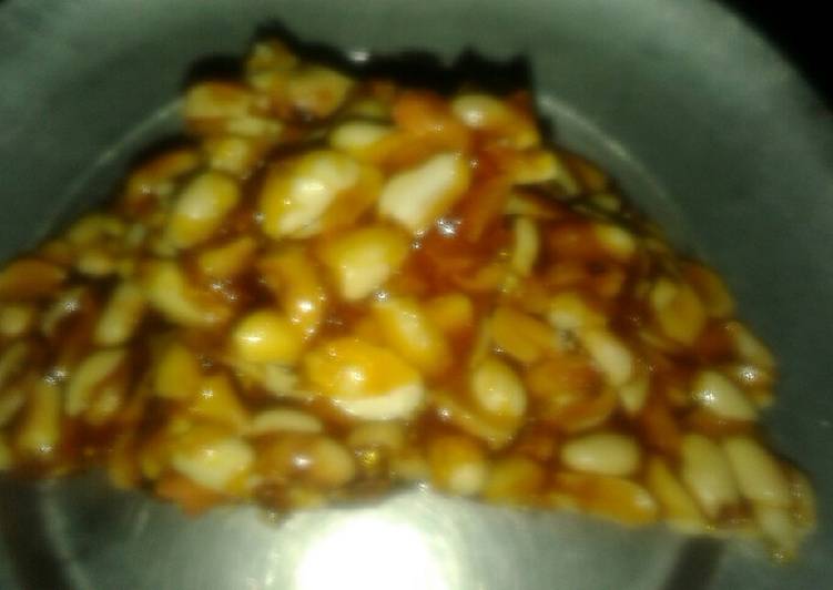 Peanut chikki