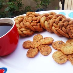 A picture of Rice Flour Khasta Namkeen.