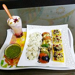 A picture of Chatpata Platter.