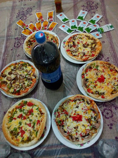 عکسی از دستور پیتزا گوشت قارچ و مرغ قارچ