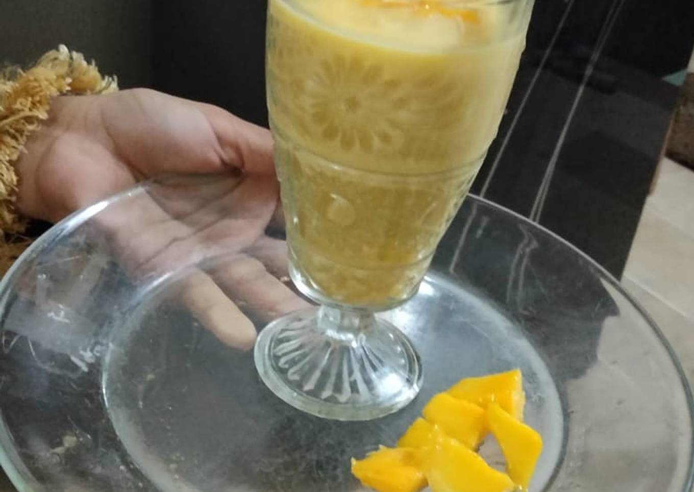 Mango lassi