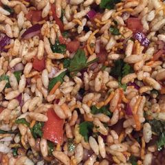 A picture of Bhel puri.
