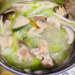 絲瓜菇菇雞肉湯-レシピのメイン写真