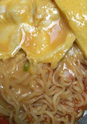 Foto resep Mi instan dua rasa toping telur lumer
