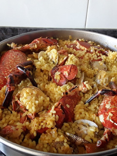 Una foto de Bogavante del Cantábrico con arroz