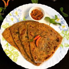 Pudina Paratha A picture of Pudina Paratha.