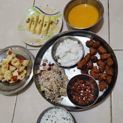 A picture of Fast ki thali.