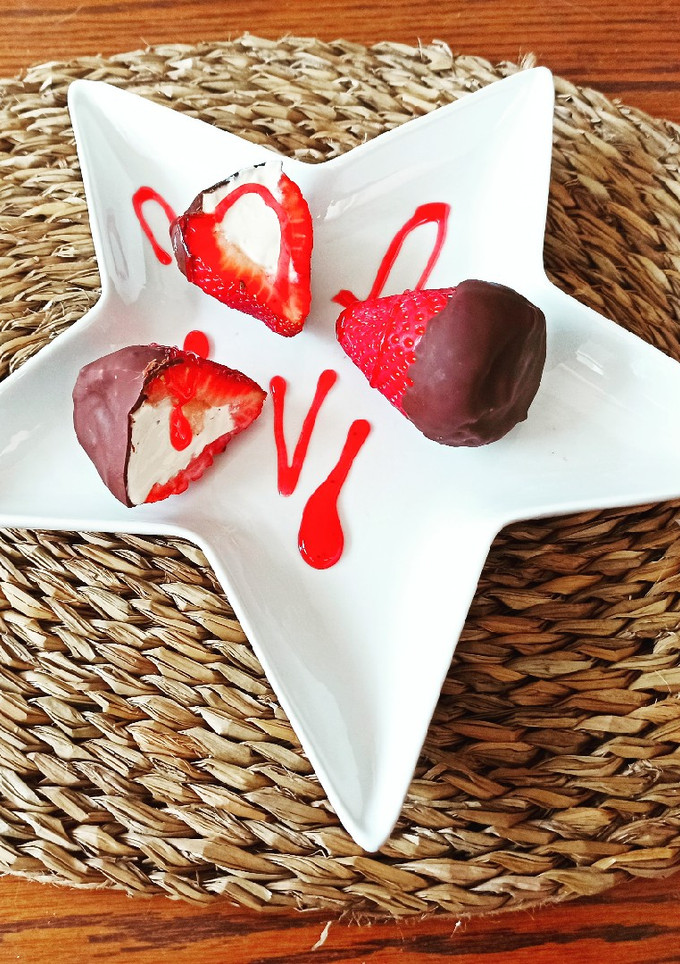 Una foto de Fresas rellenas