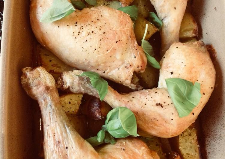 Simple Way to Prepare Super Quick Homemade Lemon Roasted Chicken with Potatoes