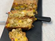 Une photo de cake tomate olive