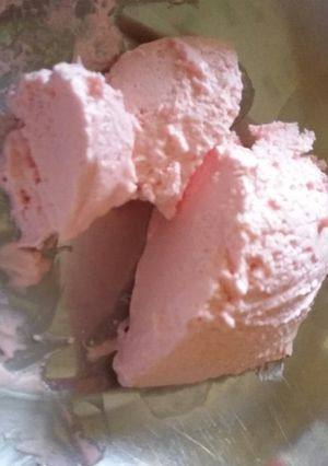 A picture of Strawberry ice cream.