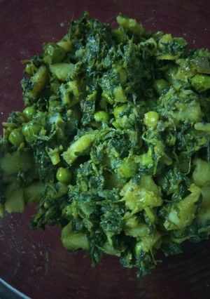 A picture of Mathi Aaloo Matter ki Sabji.