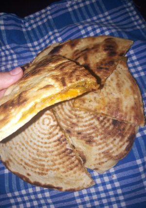 صورة لوصفة كسرة السميد محشية