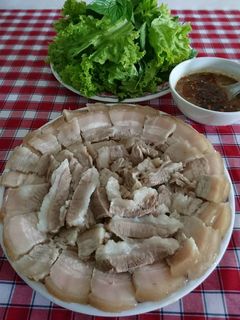 Hình của món Thịt luộc chấm mắm nêm.