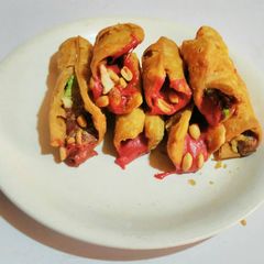 A picture of Canolis.