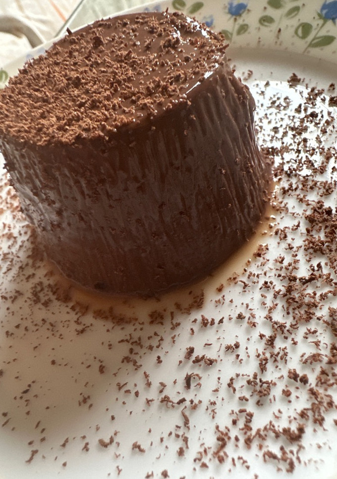 Una foto de 474. Flan de chocolate sin horno ni huevo ni harina (postre)