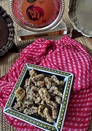 সুগার কোটেড ওয়ালনাট (Sugar Coated Walnut recipe in Bengali) রেসিপির প্রধান ছবি