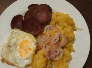 Una foto de El famoso mangú dominicano 🇩🇴