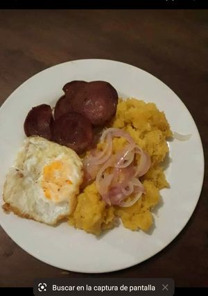 Una foto de El famoso mangú dominicano 🇩🇴