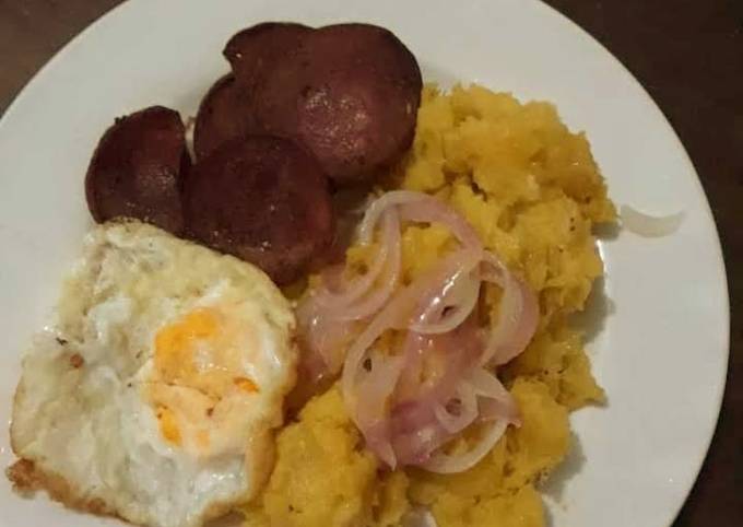 El Famoso Mangú Dominicano 🇩🇴 Receta De Anny Ybert Cookpad