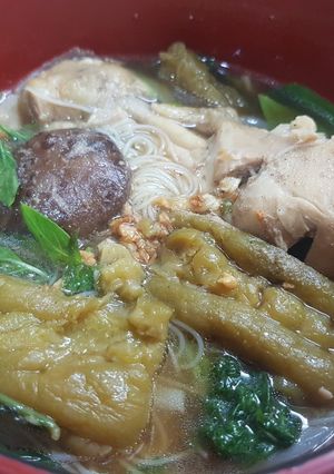 รูปของ ก๋วยเตี๋ยวไก่มะระ