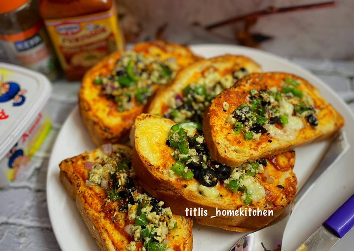Pizza Toast in 10 minutes